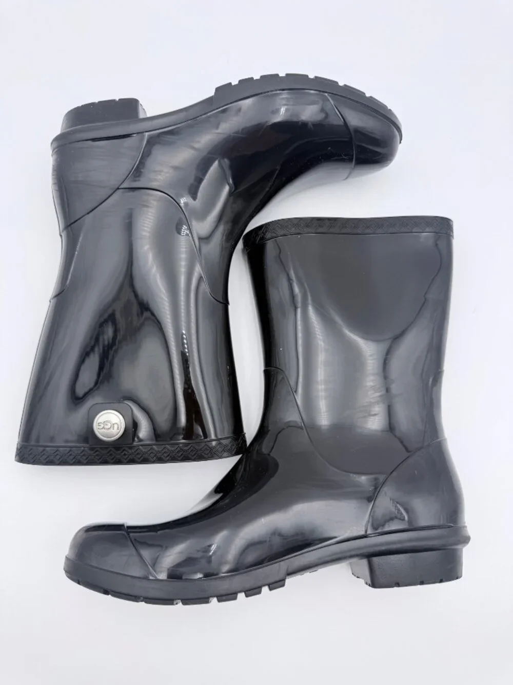 UGG Women’s Black Waterproof Rain Boots  Rubber Sole Mid-Calf Cozy Insole Size 9